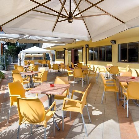 Hotel Levante Червия Экстерьер фото