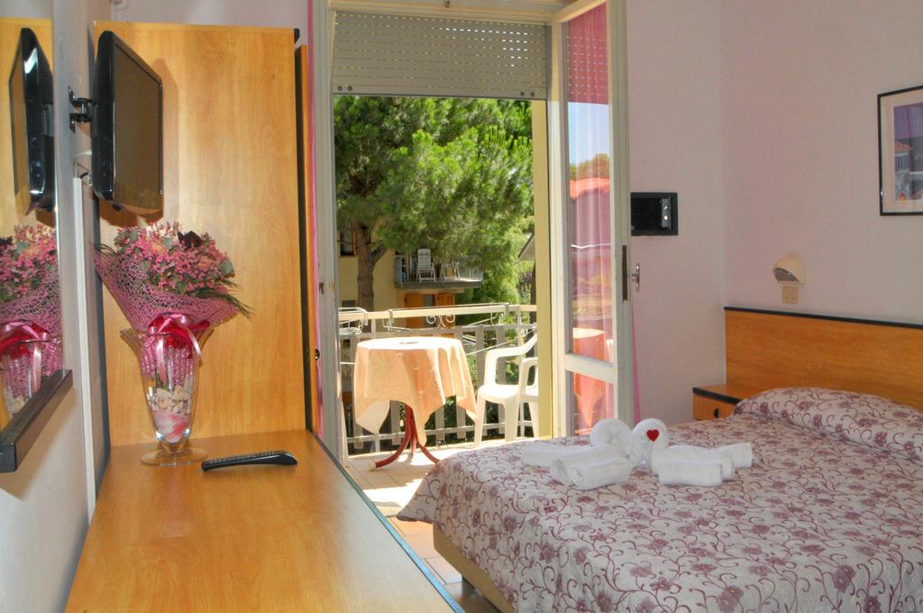 Hotel Levante Червия Экстерьер фото